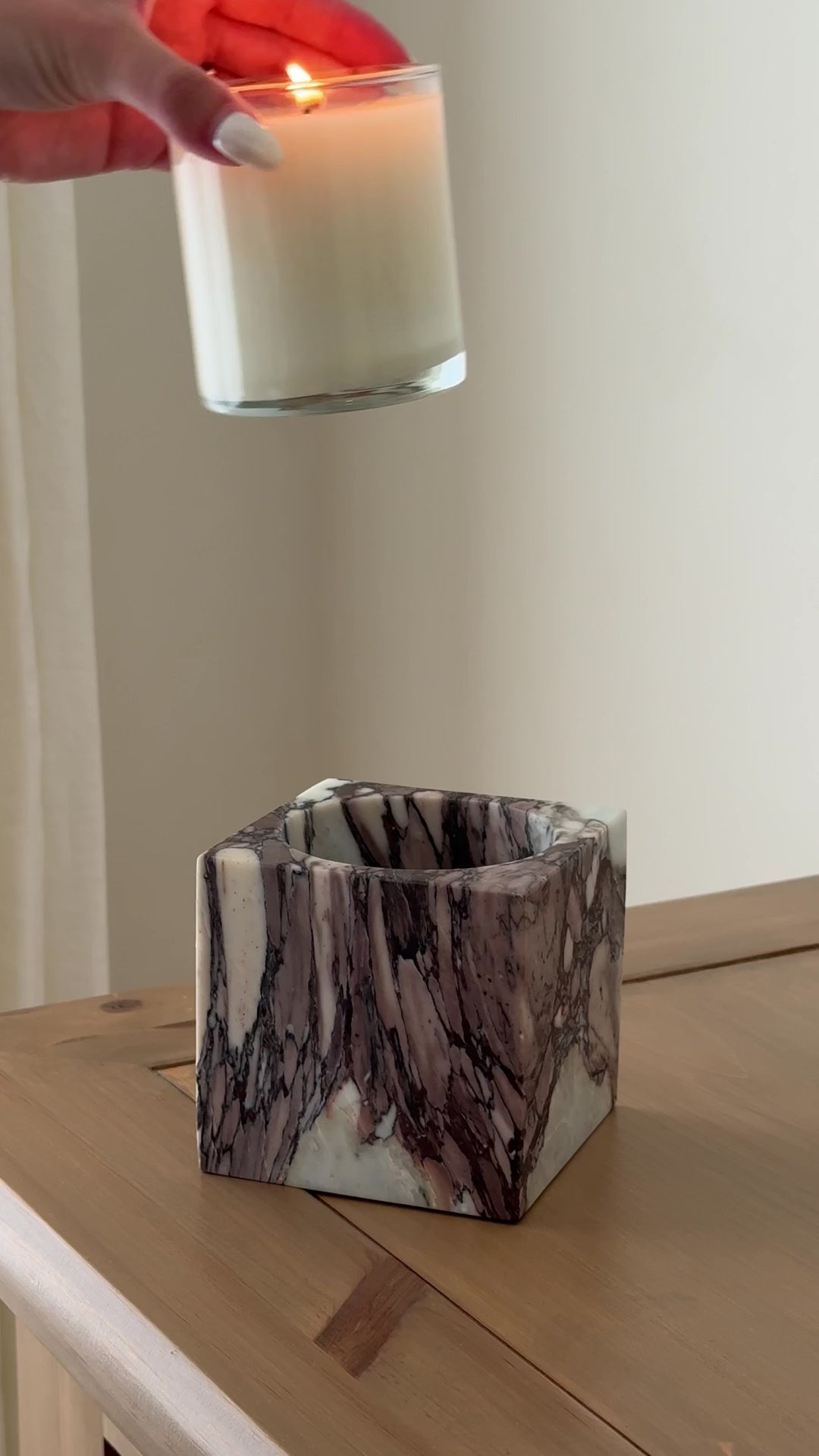 The Signature Glow|Square Vessel
